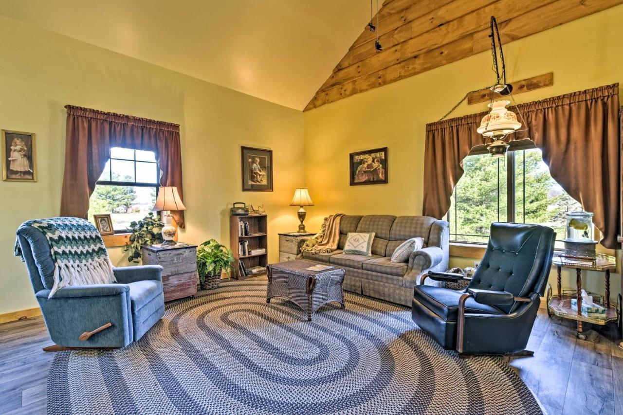 Nappanee Honey House Cabin - A Quiet Countryside Retreat! מראה חיצוני תמונה